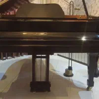 پیانو آکوستیک گرند
