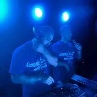 دی‌جی حرفه‌ای برای مراسم با ضمانت کیفیت