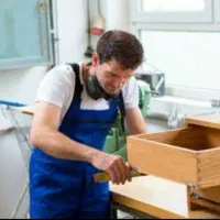 نیروی کار حرفه ای و نیمه حرفه ای کابینت