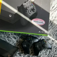 ایکس باک وان ایکس یک ترا دو دسته بسیار نو|کنسول، بازی ویدئویی و آنلاین|آمل, |دیوار