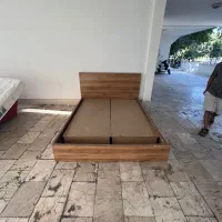 تخت دو نفره به همراه تشک