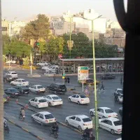 فروش-مغازه-تجاری-بر-خیابان-بزرگمهر-سه-طبقه
