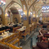 ویتر و اشپز وپرسنل رستورانی با تجربه