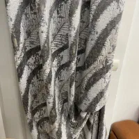 یک عدد والان  پرده مخمل نگین کاری نو نو