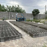 بلوک سیمانی ته پر