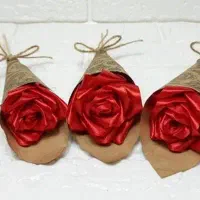 رز ربانی|گل مصنوعی|شیراز, شهرک قمشه|دیوار