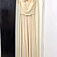 لباس عروس و کفش