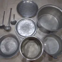 سه عدد قابلمه روحی ابکش  سینی ملاقه کفگیر