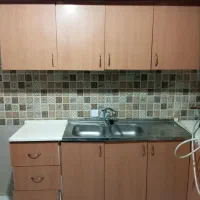 ۲دست کابینت کامل مال ۲واحد کامل هست با سینگ وشیر