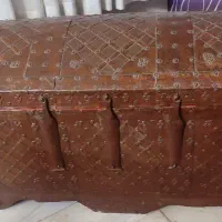 صندوق قدیمی ۱۰۰ساله، سالم و کلکسیونی