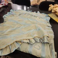 روتختی  و یک پرده ست روتختی رو بالشت