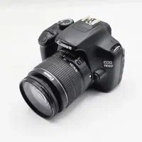 دوربین1100D