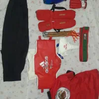لباس و وسایل کنگفو