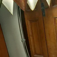 دوعدد چراغ خواب ایستاده سالم آباژورکنارمبلی