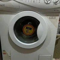 یک دستگاه لباسشویی ۶ کیلو