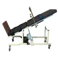 تخت برای بیماران ناتوان حرکتی