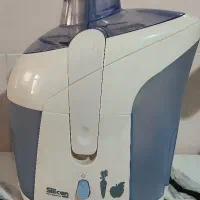 آبمیوه گیر کم کار کرد