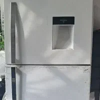 یخچال فریزر تمیز و سالم