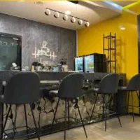 استخدام منشی و باریستا