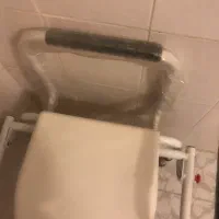 صندلی دستشویی