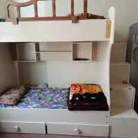 تخت دو طبقه