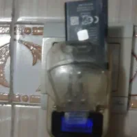 شارژرباتری گوشی که امکان خارج شدن ازدستگاه گوشی را