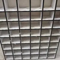 طبقه‌ مشبک ویترین قفسه MDF