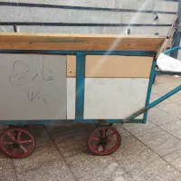 گاری چهار چرخ دو طبقه