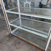 ویترین چرخدار