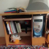 کامپیوتر ، میز ، تخت مبل