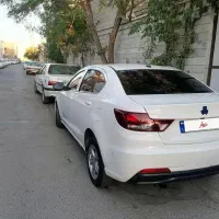 شاهین مدل 1401 جی سانروف داره