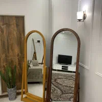 آینه قدی چوبی پایه دار