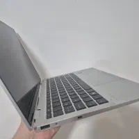 لب تاب استوک