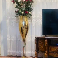 گل رز لمسی و گلدان