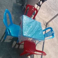 صندلی پلاستیکی  بدون دسته میزلند