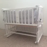 تخت کنار مادر برند سلیکا