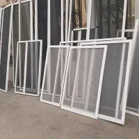 پوشش جلوبالکن برای جلوگیری از پشه کبوتر