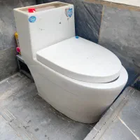 توالت فرنگی درحد نو سالم