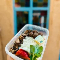 استخدام مدیر سالن خانم و سفارش‌گیر رستوران