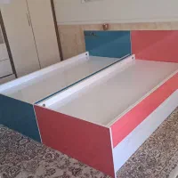 یک جفت تخت ام دی اف نو و سالم قیمت توافقی