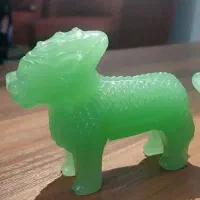 یک جفت مجسمه زمرد وزن جفتش۳۸۰گرم