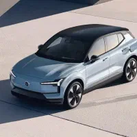 ولوو EX30 برقی