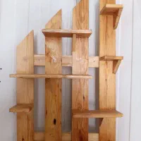 استند.
