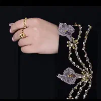 گل شیپوری برای لباس