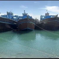 واردات و صادرات با لنج و کشتی به دبی
