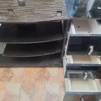 میز تلویزیون شیشه ای