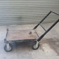 چهارچرخ با دسته محترک و دو چرخ متحرک