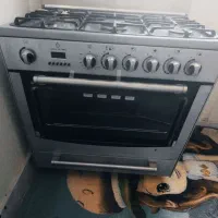 اجاق گاز پنج شعله فر در حد نو