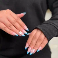 خدمات وآموزش کاشت ناخن ریمو لاکژل لیمنت