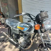موتورسیکلت هندا ۱۲۵مدارک کامل مدل90بیمه ۱سال درحد